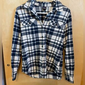 W Patagonia Fjord Flannel Shirt - Size S